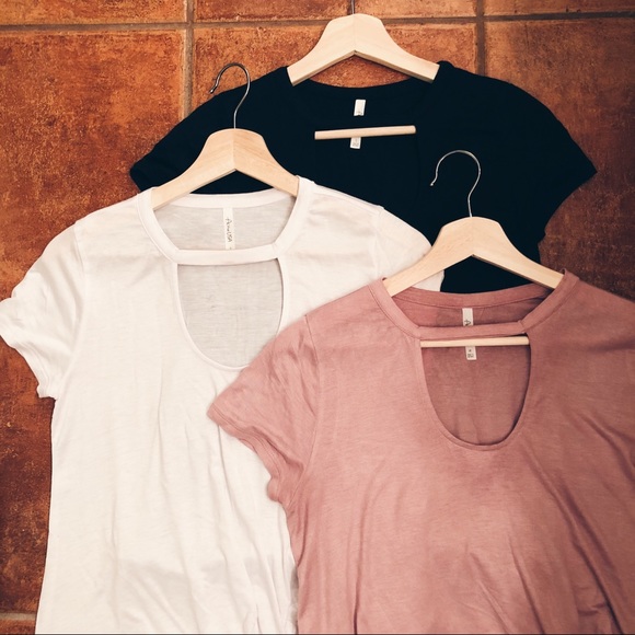 🔻SALE •LAST 1 (L)• Mandy Choker Tee in White - Picture 5 of 5